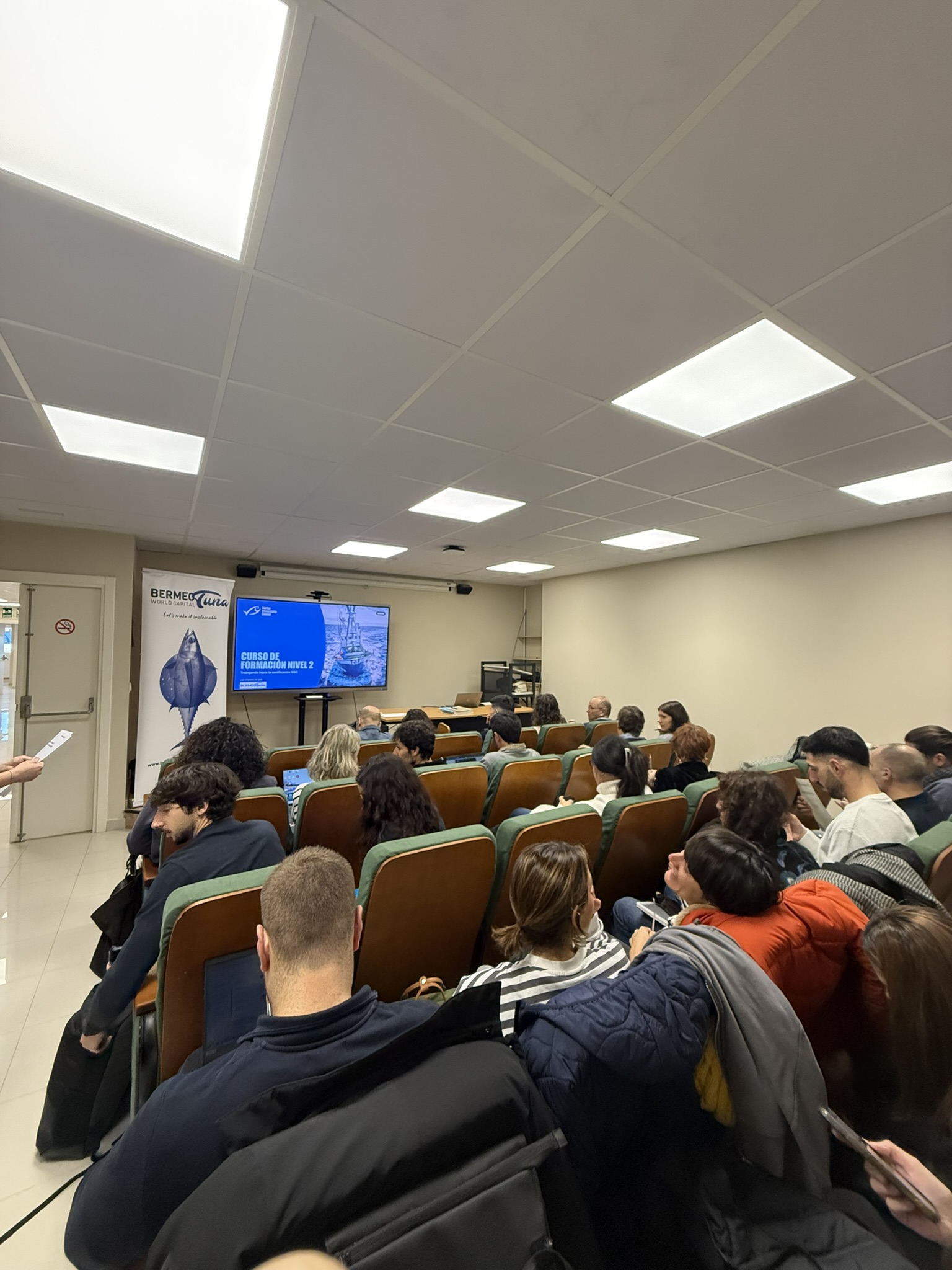 Bermeo Tuna World Capitalek eta Marine Stewardship Councilek arrantza jasangarriaren inguruko prestakuntza eta dibulgazio astea antolatu dute Bermeon, Eusko Jaurlaritzaren laguntzarekin
