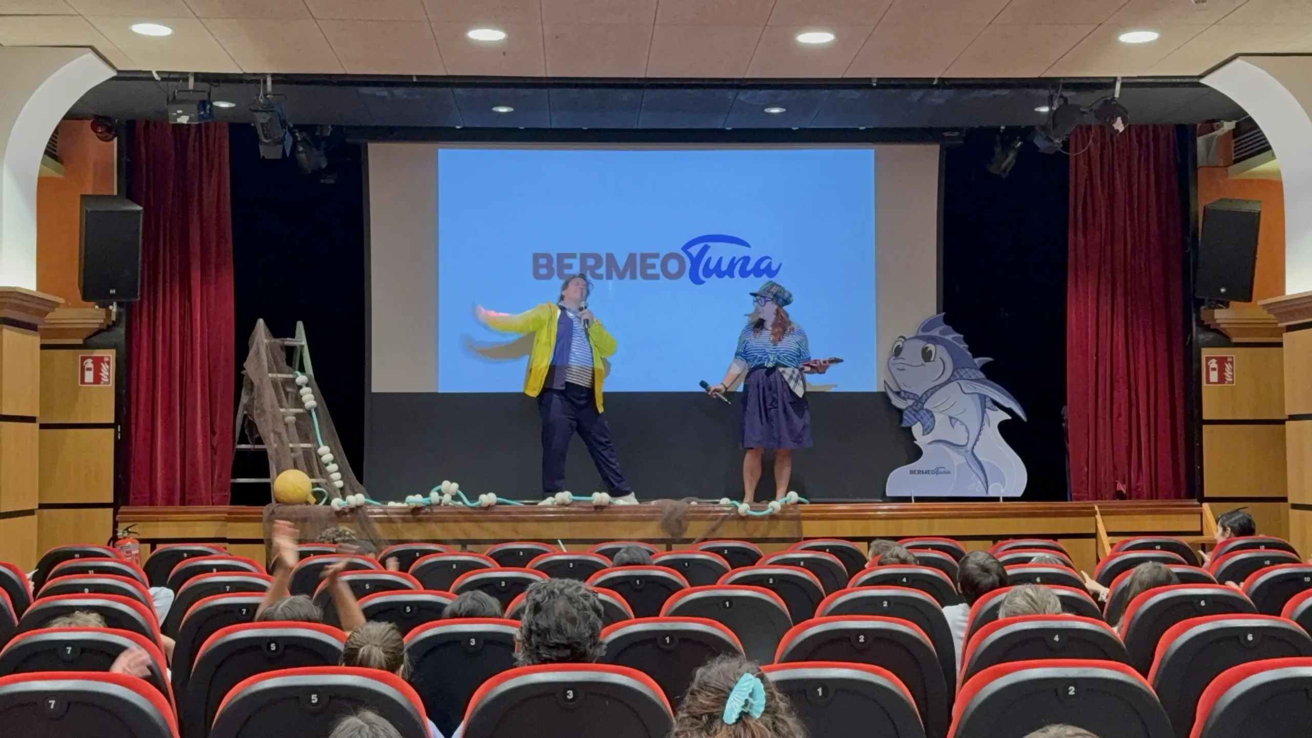 Bermeo Tuna presenta el Universo TUNI para acercar la cadena de valor del atún y el bonito del norte a las aulas